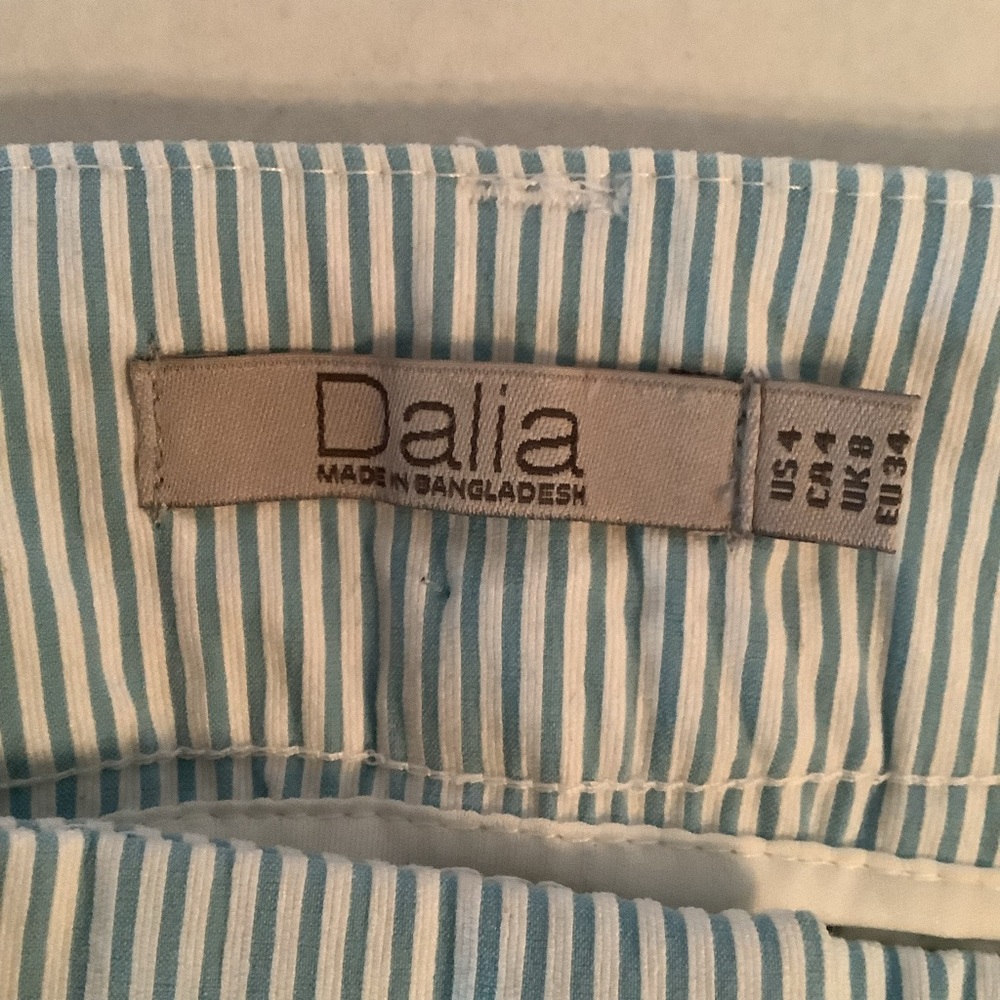 Dalia City Fit Striped Shorts Size 4 New - Picture 9 of 15